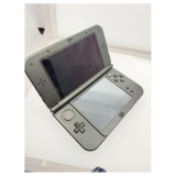 New Nintendo 3DS XL Metallic Zwart Nintendo 3DS Voorkant — Losse console