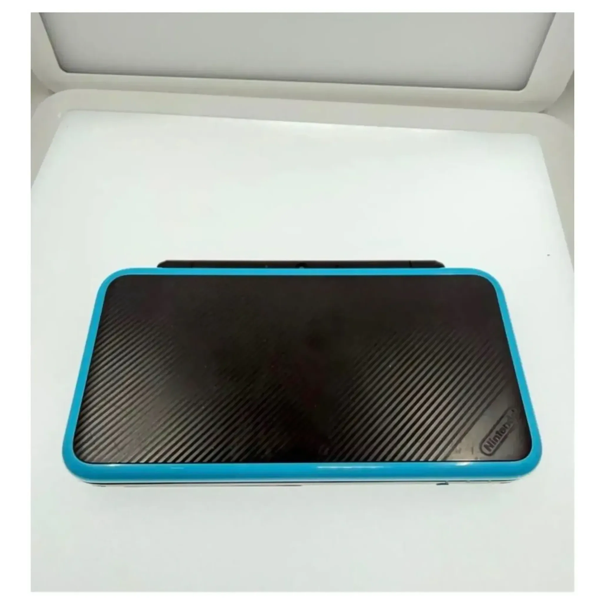 New Nintendo 2DS XL — Turquoise/Zwart (Nintendo 2DS XL) — Losse console, Goed staat — origineel kopen bij Gameshop Enter