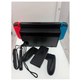 Nintendo Switch Console (Rood/Blauw) Nintendo Switch Detail — Losse console